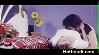 La sensual escena de masaje interior de Resma es un regalo tentador para los fans del porno indio mallu.