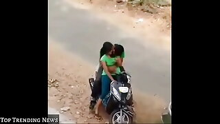 रोमांचक भारतीय भाभी अंत में लिप्त भावुक सेक्स में 2018.