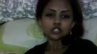 Desi girl seduces with sensual dance and oral sex